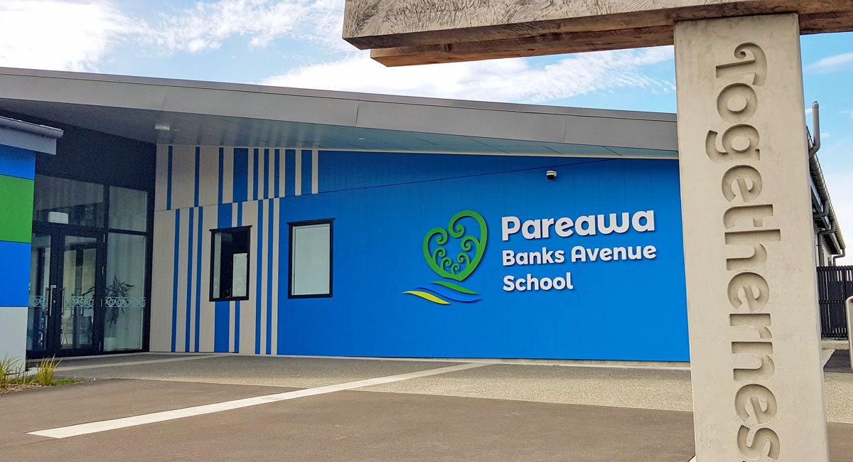 Pareawa Banks Avenue School's New School and Branding - School
